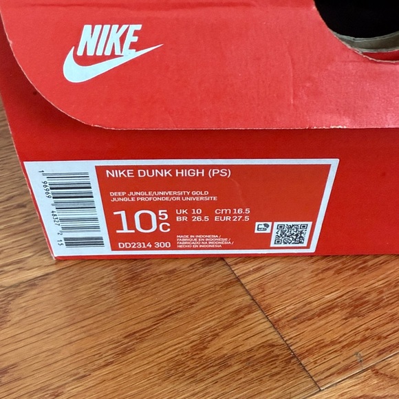 Nike Kids Dunk High-Top Sneakers - Picture 5 of 5